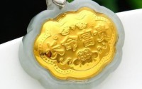 翡翠吊坠买种还是买色 翡翠吊坠有纹裂正常吗