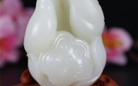 羊脂白玉能合碧玺一起带吗