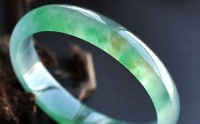 什么是金丝种翡翠?金丝种翡翠的颜色及特点
