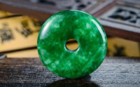 干青是翡翠吗 翡翠干青是天然的吗