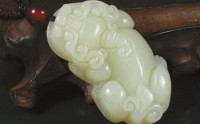 脖子上戴和田玉的好处，和田玉的四大益处