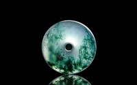 注胶翡翠的特征是什么，注胶翡翠制作过程是啥？