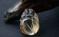 金发晶戴左手还是右手 金发晶相克属相