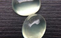 葡萄石和冰种翡翠的区别 葡萄石和冰种翡翠怎么区分