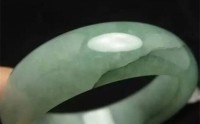 翡翠镶嵌用K黄还是用什么