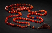 南红玛瑙和战国红的区别 战国红玛瑙和南红玛瑙哪个好