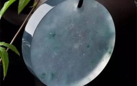 玻璃种翡翠如何鉴别真假 玻璃种翡翠有什么特征
