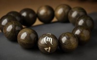 金丝楠木手串佩戴注意事项 金丝楠木手串戴久了会怎样