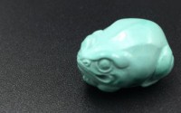 松耳石与绿松石一样吗
