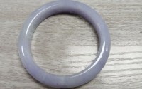 紫罗兰手镯怎么看真假 紫罗兰手镯颜色深好还是浅好