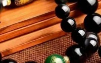 黑曜石最适合哪些生肖？这些人比较适合佩戴黑曜石