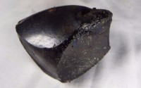 玻璃陨石与黑曜石区别在哪里