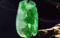 怎么鉴定翡翠的价值 怎么检验翡翠真假