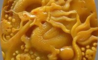 翡翠龙牌的寓意 翡翠龙牌适合哪些人戴