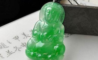 如何选购翡翠观音挂件