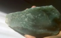 佘太翠原石和成品的区别